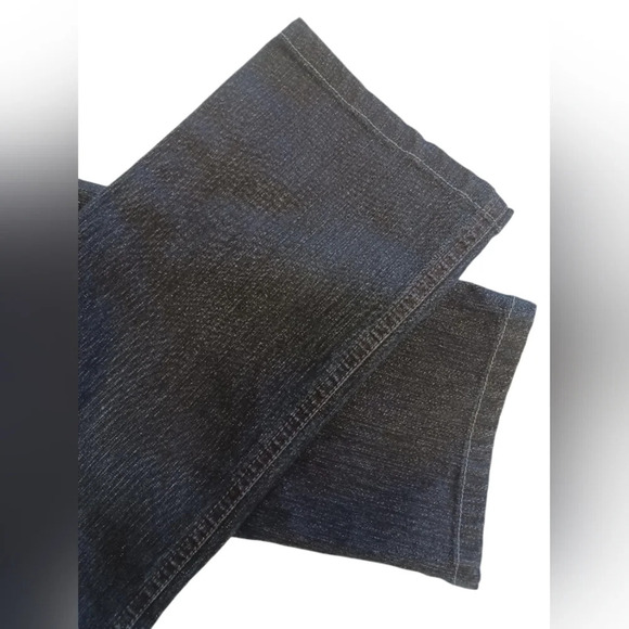 Tahari EUC Dark Wash Straight Leg Jeans Size 4 - Picture 8 of 10